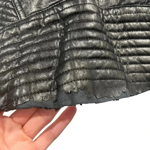 Black Guess Jacket - Picture 8 of 9